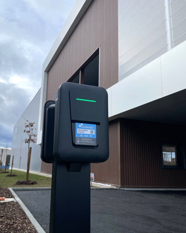 recharge véhicule esprit padel la boisse